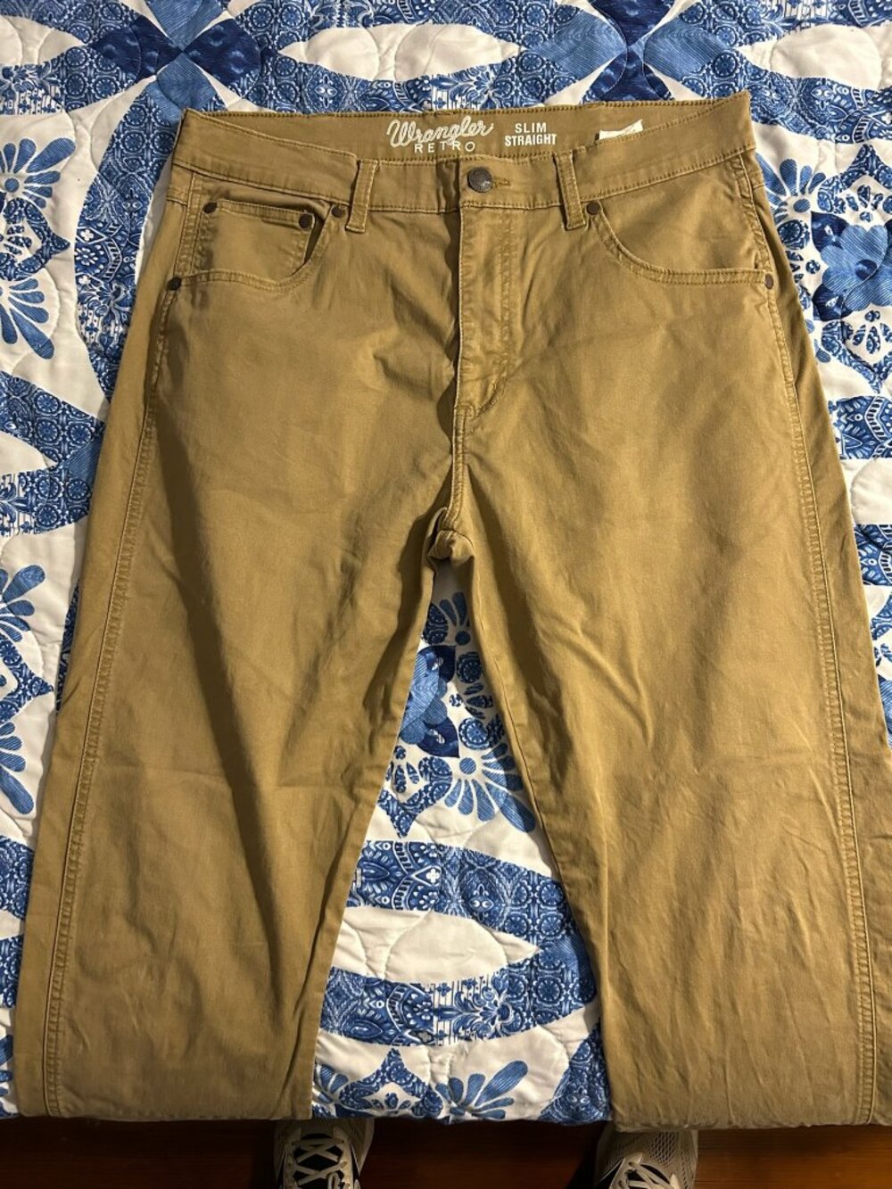 Wrangler Retro Fit Slim Straight Khakis Men's 34x36